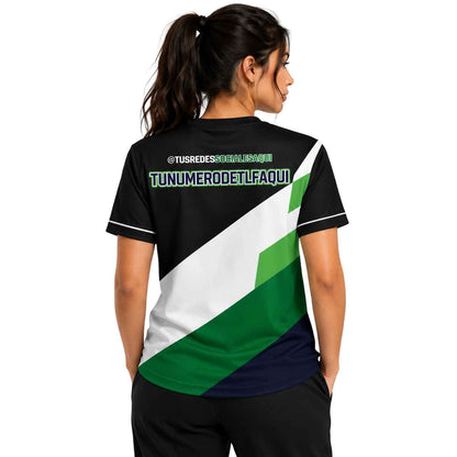 Polera corporativa personalizada con redes sociales y teléfono de contacto para empresas, eventos o marcas independientes - Comercial Criollo
